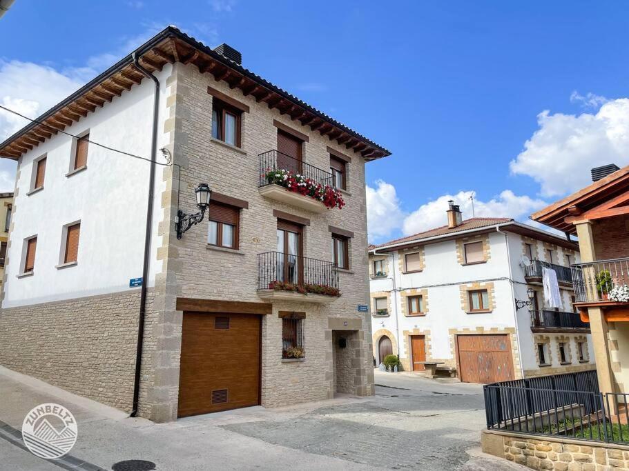 Casa Zunbeltz De 3 Habitaciones En Plena Montana Lezáun 외부 사진